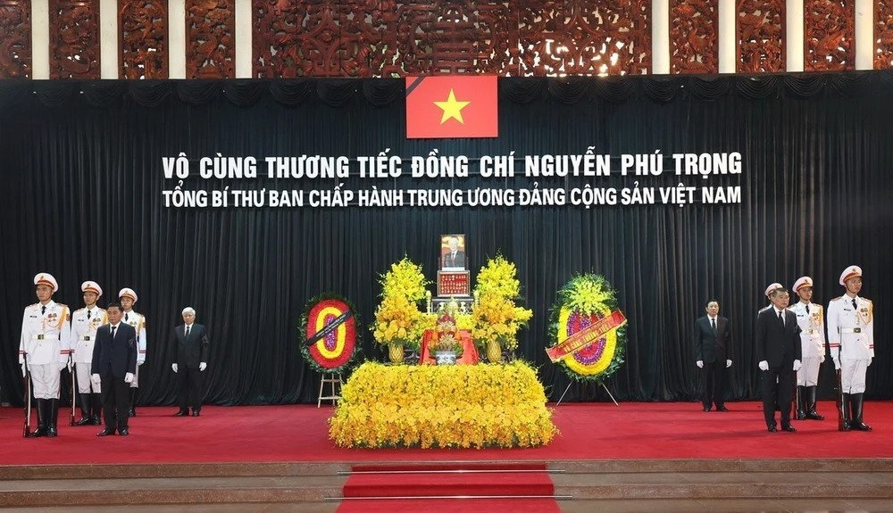 Vô cùng thương tiếc Tổng Bí thư Nguyễn Phú Trọng - nhà lãnh đạo kiệt xuất, một trí tuệ, bản lĩnh xuất sắc và nhân cách đạo đức lớn lao của dân tộc!